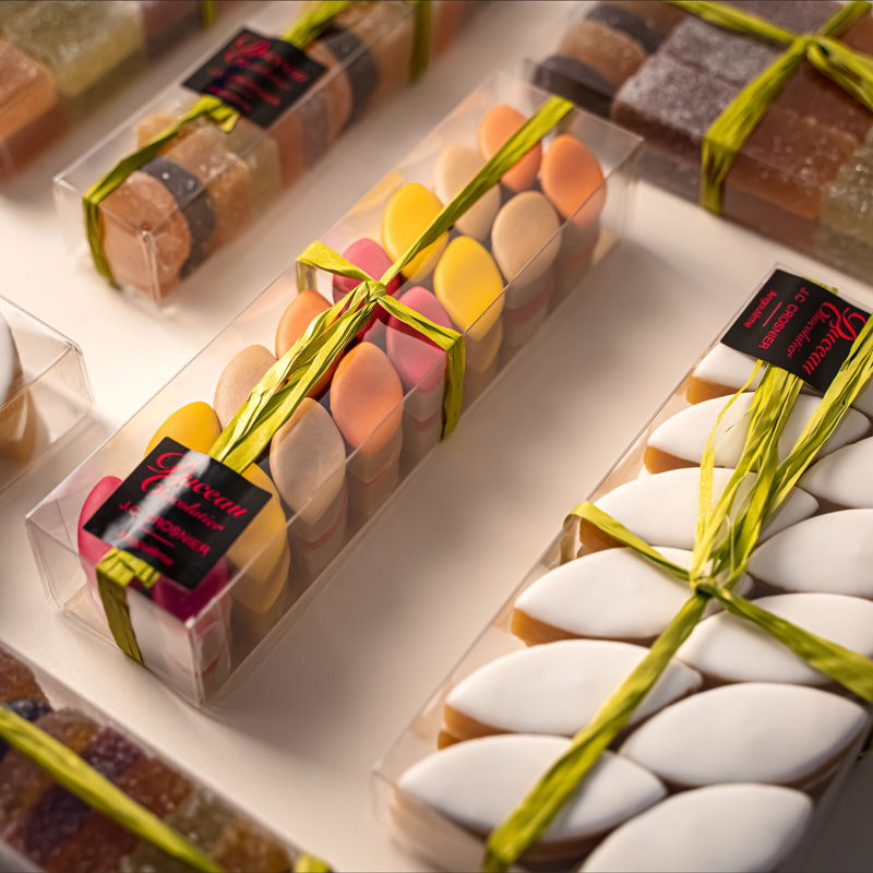 Assortiment de calissons fait main par la chocolaterie Duceau à Angoulême