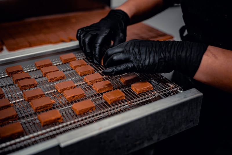 Redisposition des chocolats sur la grille